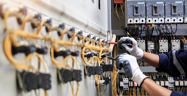 Professional Electrician technician working in Medicine Lodge, KS